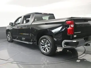 Chevrolet Silverado 1500 2025 4x2 LT 4dr Cabina Crew 5.8 ft. Caja corta