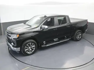 Chevrolet Silverado 1500 2025 4x2 LT 4dr Cabina Crew 5.8 ft. Caja corta