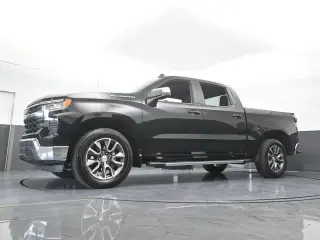 Chevrolet Silverado 1500 2025 4x2 LT 4dr Cabina Crew 5.8 ft. Caja corta