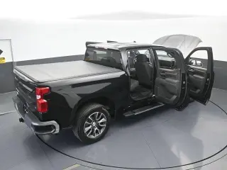 Chevrolet Silverado 1500 2025 4x2 LT 4dr Cabina Crew 5.8 ft. Caja corta
