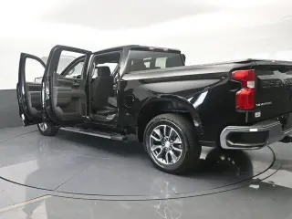 Chevrolet Silverado 1500 2025 4x2 LT 4dr Cabina Crew 5.8 ft. Caja corta