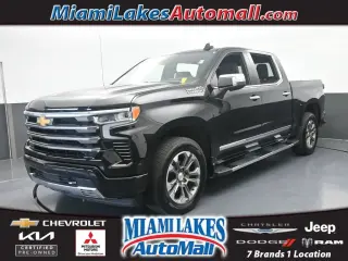 Chevrolet Silverado 1500 2024 4x2 High Country 4 puertas Cabina Crew 5.8 pies. SB