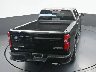 Chevrolet Silverado 1500 2024 4x2 High Country 4 puertas Cabina Crew 5.8 pies. SB