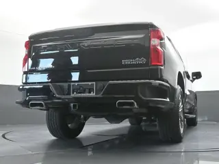 Chevrolet Silverado 1500 2024 4x2 High Country 4 puertas Cabina Crew 5.8 pies. SB