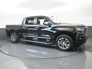 Chevrolet Silverado 1500 2024 4x2 High Country 4 puertas Cabina Crew 5.8 pies. SB