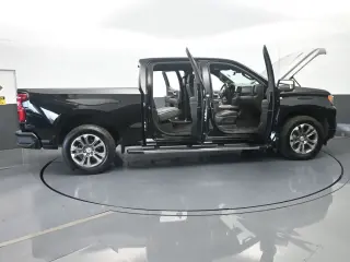 Chevrolet Silverado 1500 2024 4x2 High Country 4 puertas Cabina Crew 5.8 pies. SB