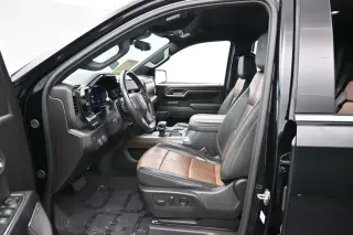 Chevrolet Silverado 1500 2024 4x2 High Country 4 puertas Cabina Crew 5.8 pies. SB