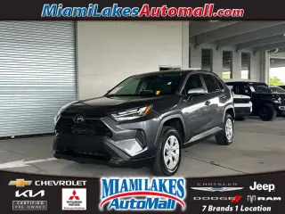 Toyota RAV4 2025 LE 4p SUV