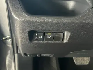 Toyota RAV4 2025 LE 4p SUV