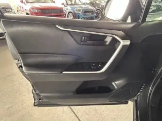 Toyota RAV4 2025 LE 4p SUV