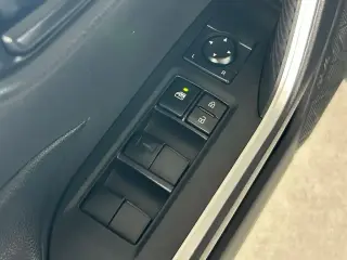 Toyota RAV4 2025 LE 4p SUV