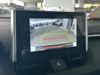 Toyota RAV4 2025 LE 4p SUV