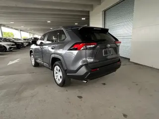 Toyota RAV4 2025 LE 4p SUV