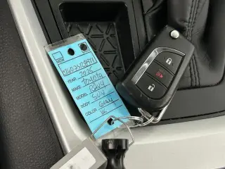 Toyota RAV4 2025 LE 4p SUV