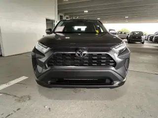 Toyota RAV4 2025 LE 4p SUV