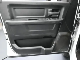 Ram 3500 2024 4x4 Tradesman 4p. Cabina de Tripulación 6.3 ft. SB SRW Camioneta