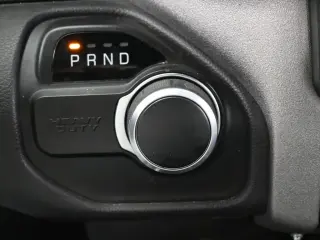 Ram 3500 2024 4x4 Tradesman 4p. Cabina de Tripulación 6.3 ft. SB SRW Camioneta
