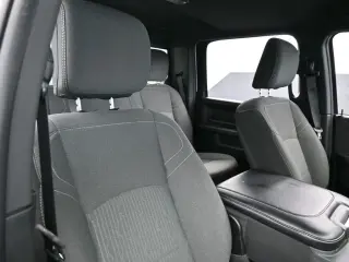 Ram 3500 2024 4x4 Tradesman 4p. Cabina de Tripulación 6.3 ft. SB SRW Camioneta