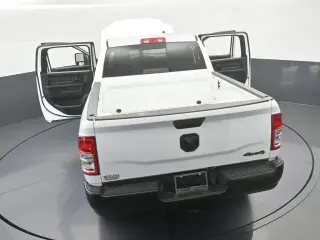 Ram 3500 2024 4x4 Tradesman 4p. Cabina de Tripulación 6.3 ft. SB SRW Camioneta