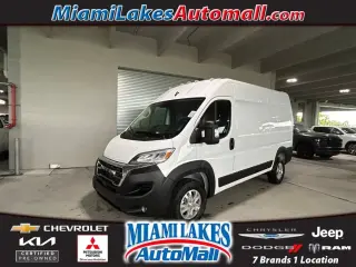 Ram ProMaster 2025 Tradesman 1500 136 WB 3dr High Roof Cargo Van sin asiento para pasajeros