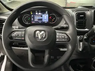 Ram ProMaster 2025 Tradesman 1500 136 WB 3dr High Roof Cargo Van sin asiento para pasajeros