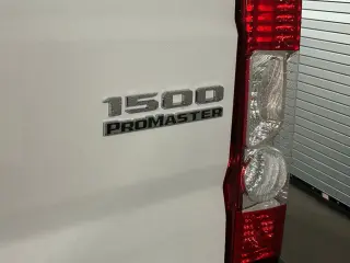 Ram ProMaster 2025 Tradesman 1500 136 WB 3dr High Roof Cargo Van sin asiento para pasajeros