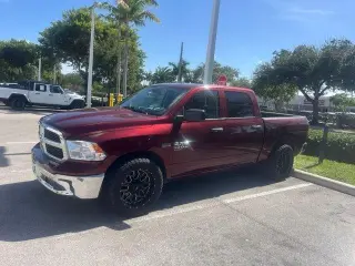 Ram 1500 Classic 2020 4x2 Tradesman 4p. Cabina de Tripulante, Camión de Caja Corta 5.5 pies