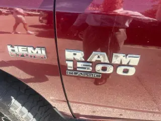 Ram 1500 Classic 2020 4x2 Tradesman 4p. Cabina de Tripulante, Camión de Caja Corta 5.5 pies