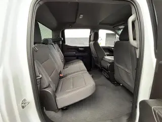 Chevrolet Silverado 1500 2024 4x2 Custom 4p Cabina de Tripulante 5.8 ft. SB