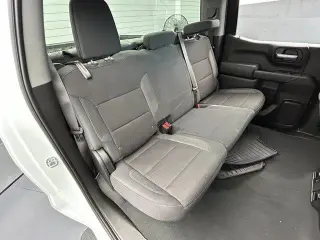 Chevrolet Silverado 1500 2024 4x2 Custom 4p Cabina de Tripulante 5.8 ft. SB
