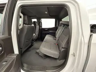 Chevrolet Silverado 1500 2024 4x2 Custom 4p Cabina de Tripulante 5.8 ft. SB