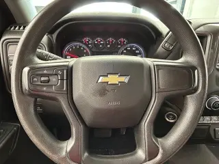 Chevrolet Silverado 1500 2024 4x2 Custom 4p Cabina de Tripulante 5.8 ft. SB