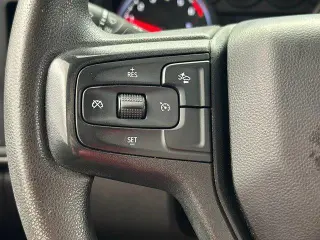 Chevrolet Silverado 1500 2024 4x2 Custom 4p Cabina de Tripulante 5.8 ft. SB