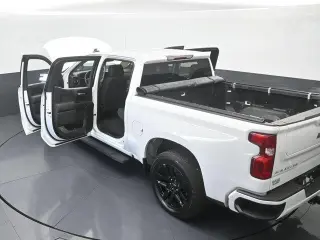 Chevrolet Silverado 1500 2024 4x2 Custom 4p Cabina de Tripulante 5.8 ft. SB