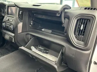 Chevrolet Silverado 1500 2024 4x2 Custom 4p Cabina de Tripulante 5.8 ft. SB