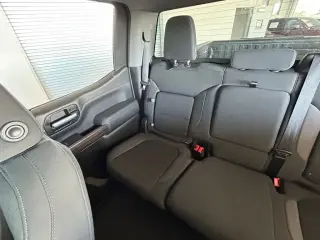Chevrolet Silverado 1500 2020 4x2 RST 4p. Cabina Crew 5.8 pies. SB