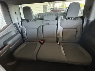 Chevrolet Silverado 1500 2020 4x2 RST 4p. Cabina Crew 5.8 pies. SB
