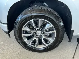 Chevrolet Silverado 1500 2020 4x2 RST 4p. Cabina Crew 5.8 pies. SB
