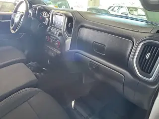 Chevrolet Silverado 1500 2020 4x2 RST 4p. Cabina Crew 5.8 pies. SB
