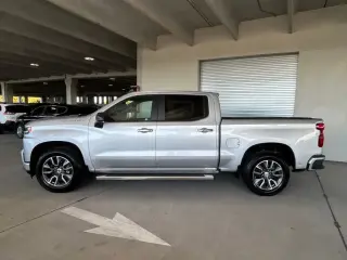 Chevrolet Silverado 1500 2020 4x2 RST 4p. Cabina Crew 5.8 pies. SB