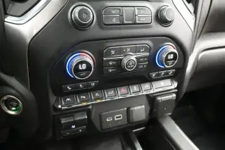 Chevrolet Silverado 1500 Limited 2022 4x2 LTZ 4p Cabina de Tripulante 5.8 pies de caja corta
