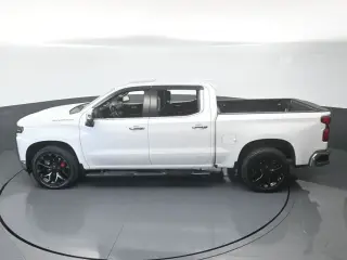 Chevrolet Silverado 1500 Limited 2022 4x2 LTZ 4p Cabina de Tripulante 5.8 pies de caja corta