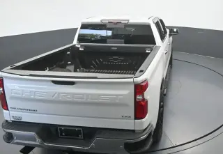 Chevrolet Silverado 1500 Limited 2022 4x2 LTZ 4p Cabina de Tripulante 5.8 pies de caja corta