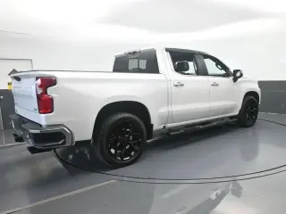 Chevrolet Silverado 1500 Limited 2022 4x2 LTZ 4p Cabina de Tripulante 5.8 pies de caja corta