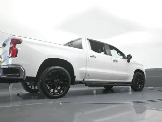Chevrolet Silverado 1500 Limited 2022 4x2 LTZ 4p Cabina de Tripulante 5.8 pies de caja corta