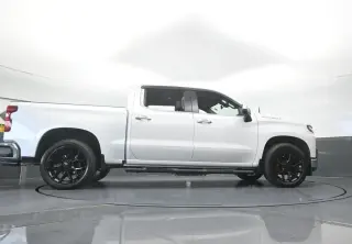 Chevrolet Silverado 1500 Limited 2022 4x2 LTZ 4p Cabina de Tripulante 5.8 pies de caja corta