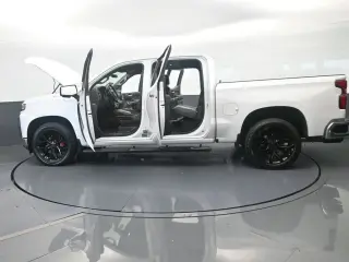 Chevrolet Silverado 1500 Limited 2022 4x2 LTZ 4p Cabina de Tripulante 5.8 pies de caja corta