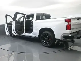 Chevrolet Silverado 1500 Limited 2022 4x2 LTZ 4p Cabina de Tripulante 5.8 pies de caja corta