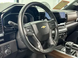 Chevrolet Silverado 1500 2023 4x4 High Country 4dr Crew Cab 5,8 ft. SB