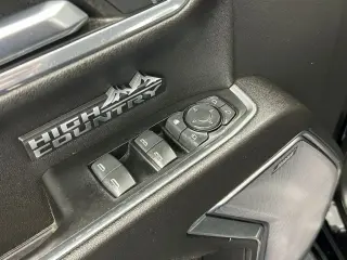Chevrolet Silverado 1500 2023 4x4 High Country 4dr Crew Cab 5,8 ft. SB